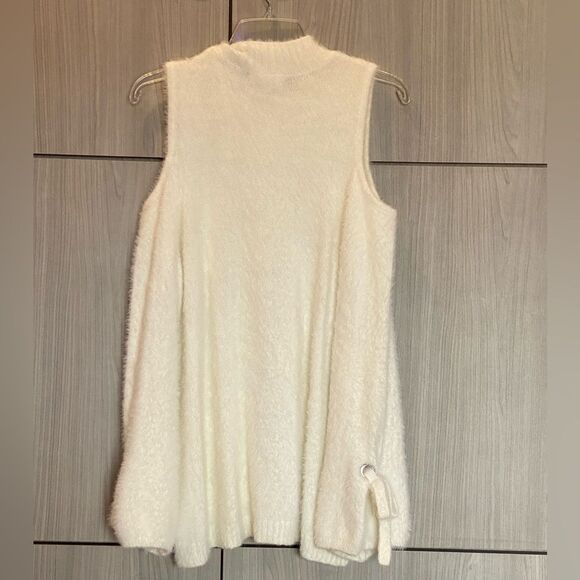 Pink Rose Ivory Open Shoulder Sweater - Picture 7 of 8